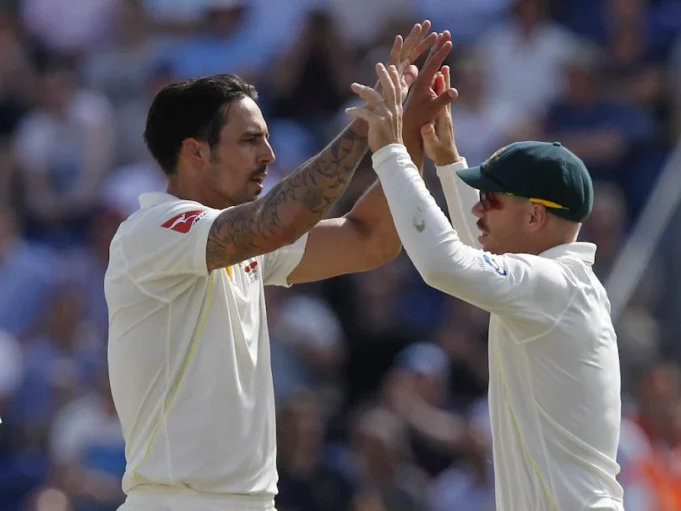 As Australia prepare for the Test series against Pakistan, one of the greatest Aussie batters of all time, David Warner, will don the white shirt for the national team one last time. While Warner's form in the longest format hasn't been the best, he was picked for the Test assignment against Pakistan, a fact that hasn't gone down well with former Australia star Mitchell Johnson. In his column, Johnson aimed an unflinching attack at Warner, criticising the fact that the southpaw was given an opportunity to play his farewell series despite his poor form and involvement in the 'sandpaper gate' scandal. 